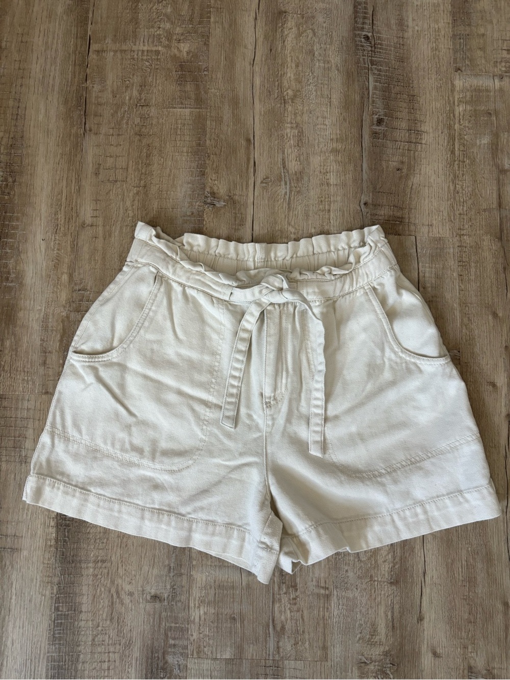 Extra High Waisted Utility Shorts - 4 inch inseam - in Natural White